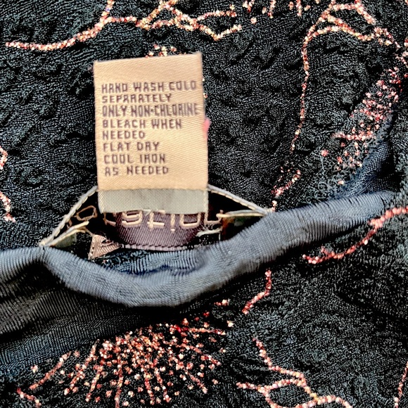 Vintage Crinkle Texture Metallic Black Top EMO Goth Y2k Crinkle Textured Knit - Picture 8 of 8